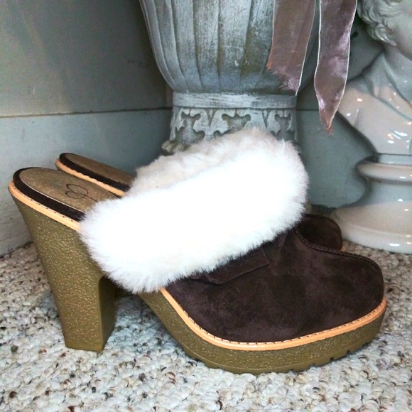 Vintage Y2K Jessica Simpson Brown Suede & Real Shearling Boho High Heeled Clogs - Picture 8 of 8